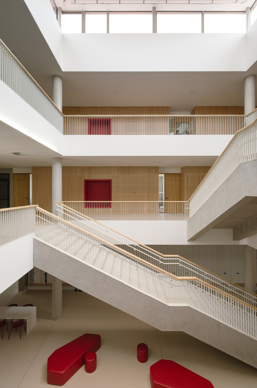 VIDA Elementary School / OVA VIDA Elementary School / OVA - Interior Photography, Stairs