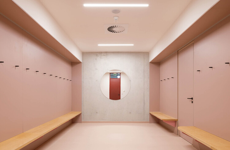 Escola Primária VIDA / OVA - Imagem 18 de 27