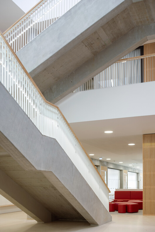 VIDA Elementary School / OVA VIDA Elementary School / OVA - Interior Photography, Stairs, Wood