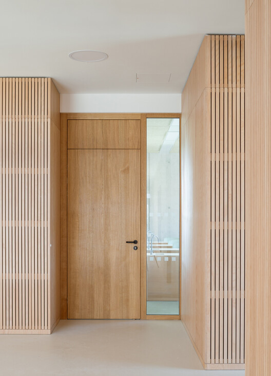 VIDA Elementary School / OVA VIDA Elementary School / OVA - Interior Photography, Wood, Door, Glass, Closet