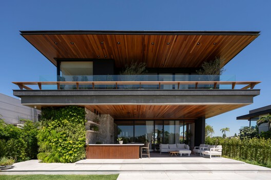 Casa Floresta / Biazus Arquitetura Casa Floresta / Biazus Arquitetura - Fotografia de Exterior, Madeira