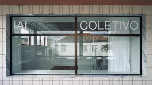 IAI Coletivo _ Atelier / IAI Coletivo IAI Coletivo _ Atelier / IAI Coletivo - Interior Photography, Glass
