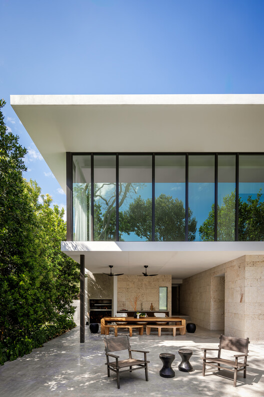 KIAORA / [STRANG] - Exterior Photography