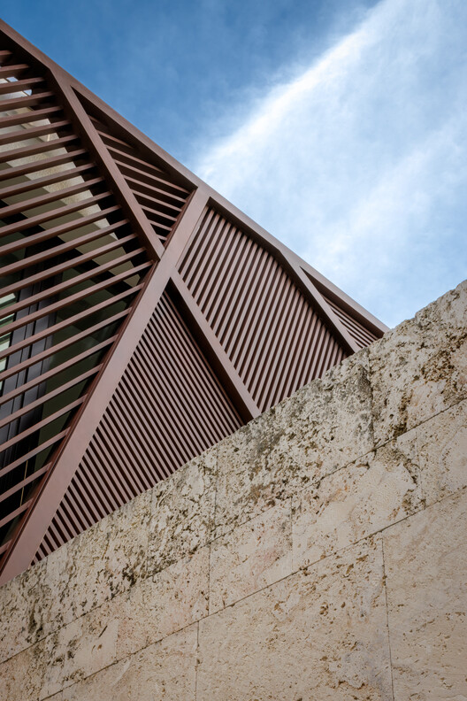 KIAORA / [STRANG] - Image 37 of 52