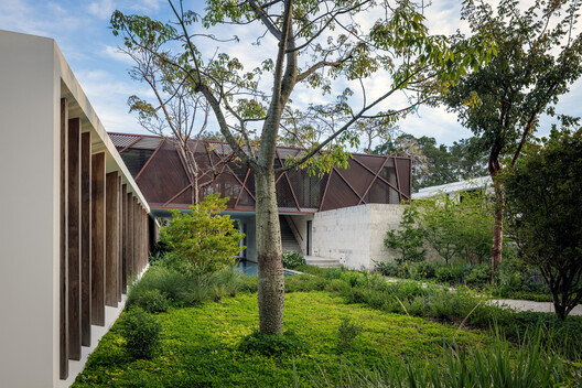 KIAORA / [STRANG] - Exterior Photography, Garden, Courtyard
