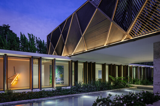 KIAORA / [STRANG] - Image 42 of 52