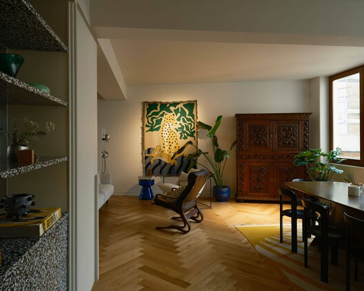 Apartamento Estrela - Lucky Star / Spacegram - Fotografia de Interiores, Sala de Jantar, Madeira, Iluminação, Cadeira, Mesa