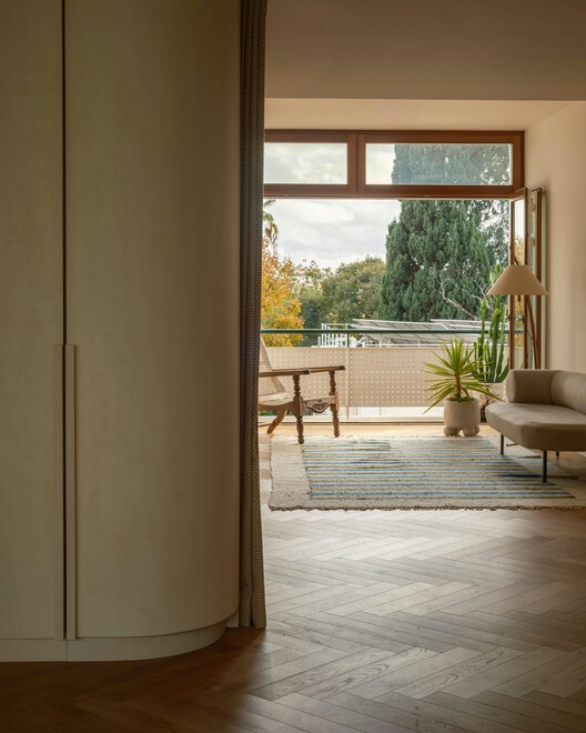 Apartamento Estrela - Lucky Star / Spacegram - Fotografia de Interiores, Madeira, Cadeira