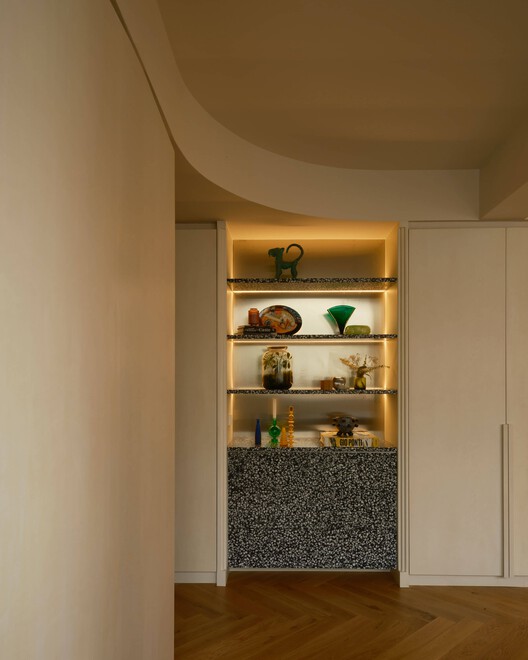 Apartamento Estrela - Lucky Star / Spacegram - Fotografia de Interiores, Prateleira, Madeira, Iluminação