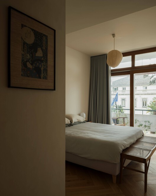 Apartamento Estrela - Lucky Star / Spacegram - Fotografia de Interiores, Dormitório, Madeira, Cama, Iluminação