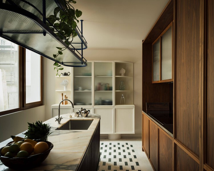 Apartamento Estrela - Lucky Star / Spacegram - Fotografia de Interiores, Cozinha, Madeira, Bancada, Iluminação, Vidro