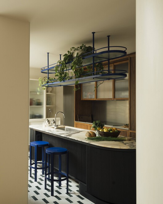 Apartamento Estrela - Lucky Star / Spacegram - Fotografia de Interiores, Cozinha, Iluminação, Bancada, Cadeira