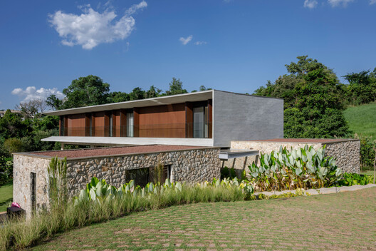 Casa do Bosque / Sala 03 Arquitetura - Imagem 6 de 26