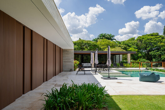 Jardineiras House / Sala 03 Arquitetura Jardineiras House / Sala 03 Arquitetura - Image 20 of 22