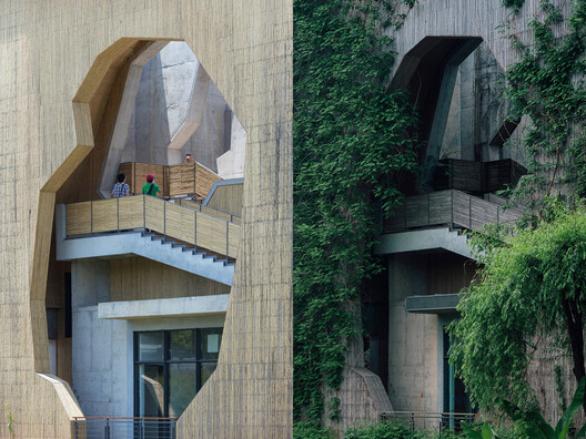 Wang Shu: Reimagining Chinese Architecture through Craft and Memory Wang Shu: Reimagining Chinese Architecture through Craft and Memory - Image 20 of 23