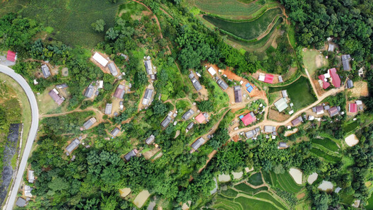 Hang Tau Kindergarten and Primary School / 1+1>2 Architects Hang Tau Kindergarten and Primary School / 1+1>2 Architects - Image 13 of 16