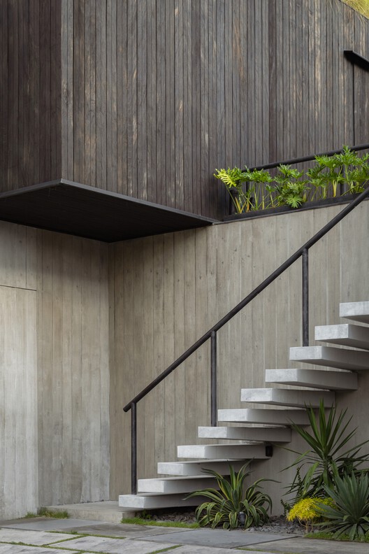 3+2+1 Villa / K-Thengono Design Studio 3+2+1 Villa / K-Thengono Design Studio - Interior Photography, Stairs