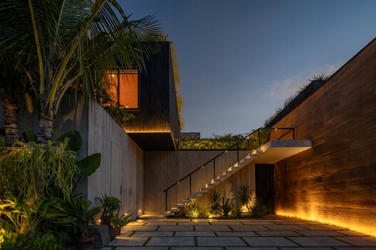 3+2+1 Villa / K-Thengono Design Studio 3+2+1 Villa / K-Thengono Design Studio - Exterior Photography