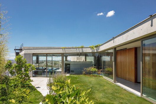 Casa Kûara / Obra Arquitetos + NNArq - Imagen 14 de 23