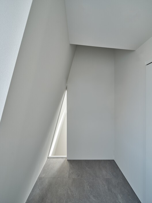 House 14° / Akaike Kazuhito Architect & Associates House 14° / Akaike Kazuhito Architect & Associates - Image 5 of 13