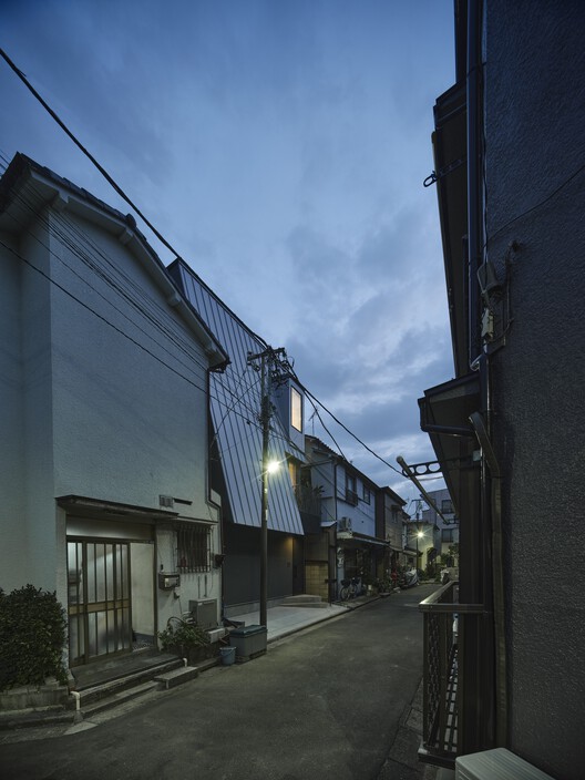 House 14° / Akaike Kazuhito Architect & Associates House 14° / Akaike Kazuhito Architect & Associates - Exterior Photography