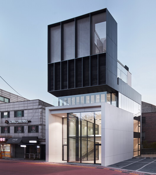 Triplet Code Sinsa Neighborhood Facility / L'EAU design Triplet Code Sinsa Neighborhood Facility / L'EAU design - Exterior Photography