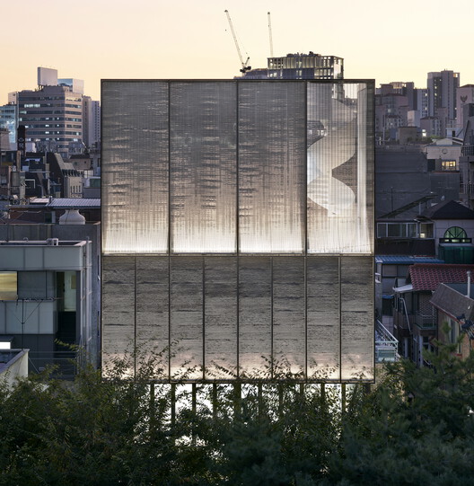 Triplet Code Sinsa Neighborhood Facility / L'EAU design Triplet Code Sinsa Neighborhood Facility / L'EAU design - Exterior Photography