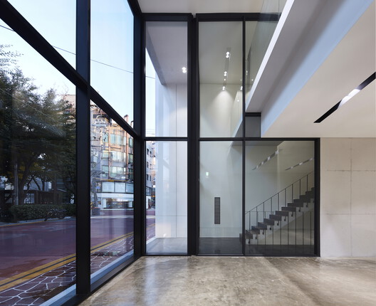 Triplet Code Sinsa Neighborhood Facility / L'EAU design Triplet Code Sinsa Neighborhood Facility / L'EAU design - Image 10 of 29