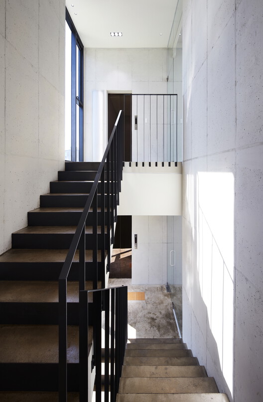 Triplet Code Sinsa Neighborhood Facility / L'EAU design Triplet Code Sinsa Neighborhood Facility / L'EAU design - Image 11 of 29