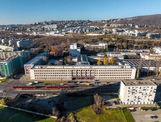 Redefining an Industrial Landmark: Bratislava’s Next Urban Chapter - Image 4 of 8