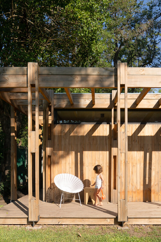 Refugio Bosque / Sol Galliano - Fotografía exterior, Madera