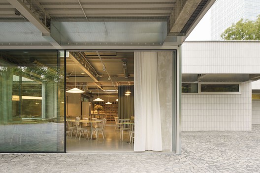 Bistro Ferdinand / Grau Architects + studeny architects + Peter Stec - Image 33 of 42