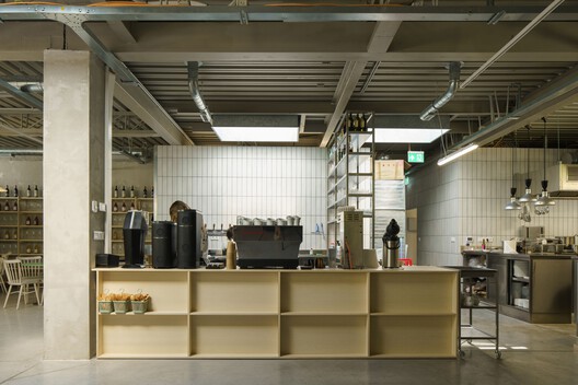 Bistro Ferdinand / Grau Architects + studeny architects + Peter Stec - Image 31 of 42