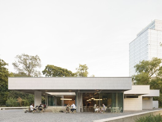 Bistro Ferdinand / Grau Architects