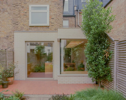 Denmark Hill / TYPE - Exterior Photography, Brick, Garden, Concrete