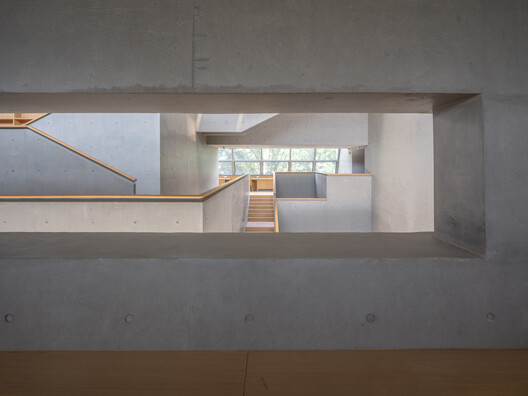 Library of the High School Affiliated to Nanjing Normal University, Xiaozhuang Campus / Atelier FCJZ Library of the High School Affiliated to Nanjing Normal University, Xiaozhuang Campus / Atelier FCJZ - Image 22 of 39