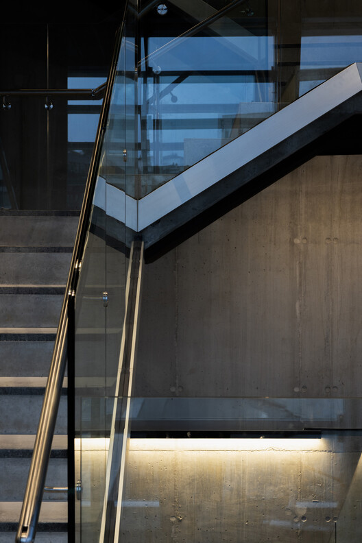 Lagunen II Shopping Center / BIOSIS - Image 9 of 32