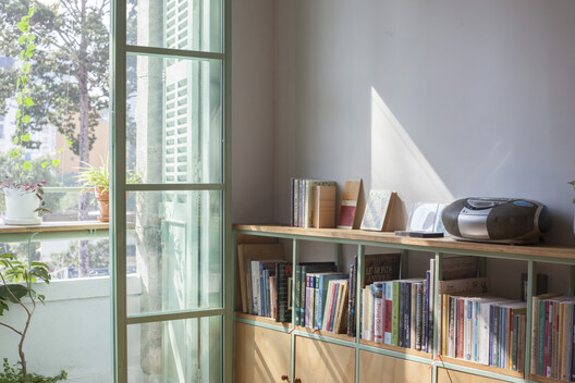 Tempo Nexus Library / k59 atelier - Interior Photography, Closet, Shelving, Lighting, Glass, Chair