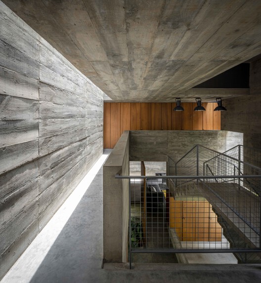 Cut Bend Fold Play House / Matharoo Associates Cut Bend Fold Play House / Matharoo Associates - Image 19 of 24