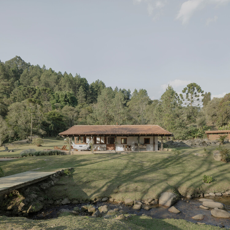 The 100 Best Latin American Houses of 2025 - Image 8 of 102