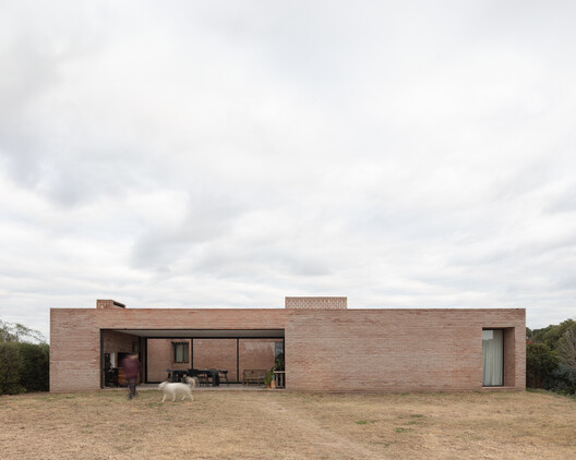 The 100 Best Latin American Houses of 2025 The 100 Best Latin American Houses of 2025 - Image 21 of 102