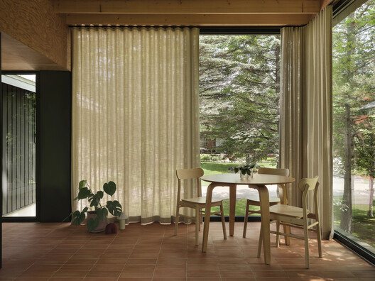 Residencia Saint-Ferréol Résidence / Jérôme Lapierre Architecte Residencia Saint-Ferréol Résidence / Jérôme Lapierre Architecte - Fotografía interior, Comedor, Madera