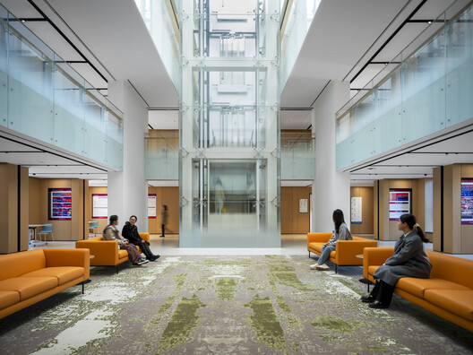 清华大学万科公共卫生与健康学院 / 王辉 | 都市实践 清华大学万科公共卫生与健康学院 / 王辉 | 都市实践 - 室内图, 玻璃
