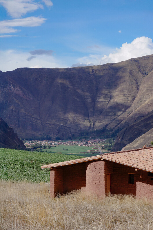 Centro Comunitario Quincho Bernarda/Taller MACAA (Misión de Arquitectura, Construcción y Arte en los Andes) - Fotografía de Exteriores