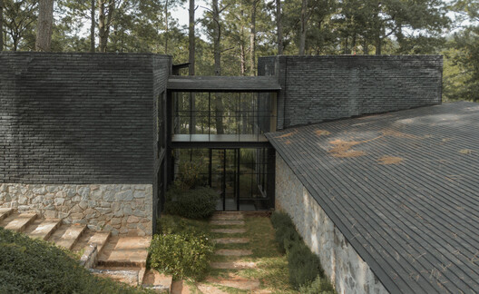 The 100 Best Latin American Houses of 2025 The 100 Best Latin American Houses of 2025 - Image 34 of 102