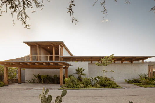 The 100 Best Latin American Houses of 2025 The 100 Best Latin American Houses of 2025 - Image 36 of 102