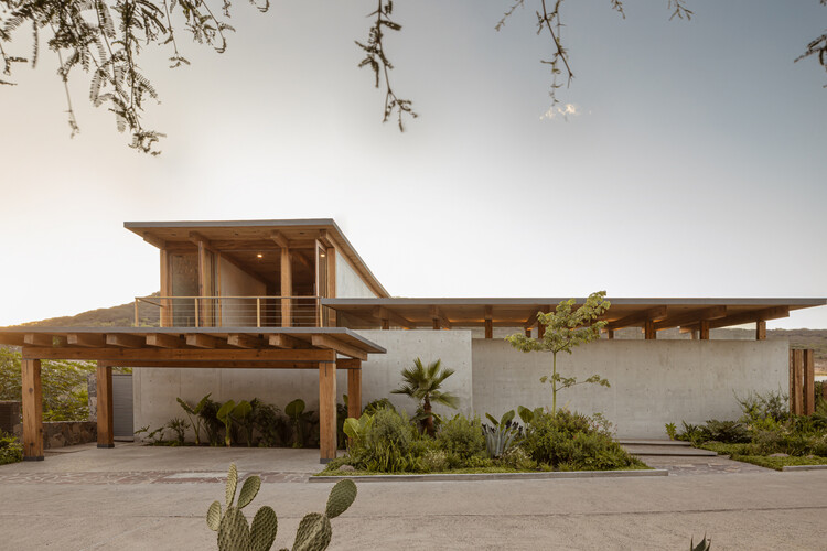 The 100 Best Latin American Houses of 2025 - Image 36 of 102