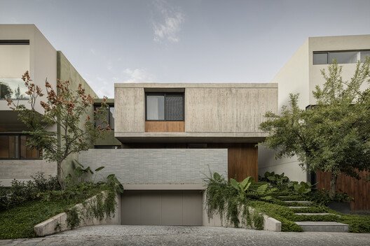 The 100 Best Latin American Houses of 2025 The 100 Best Latin American Houses of 2025 - Image 89 of 102