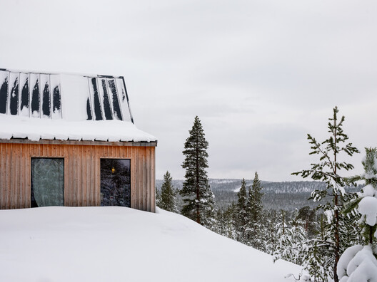 House on a Hill / Pirinen Salo Oy House on a Hill / Pirinen Salo Oy - Exterior Photography, Wood
