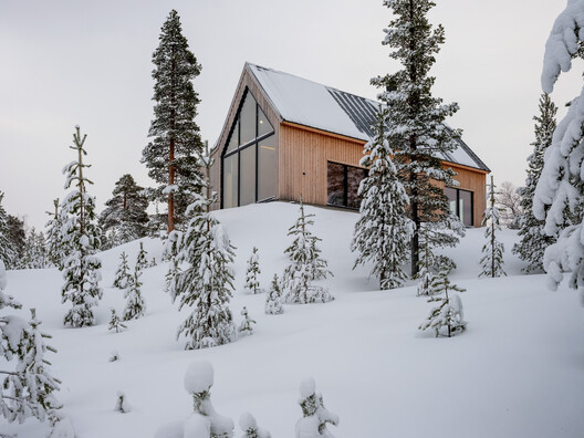 House on a Hill / Pirinen Salo Oy House on a Hill / Pirinen Salo Oy - Exterior Photography
